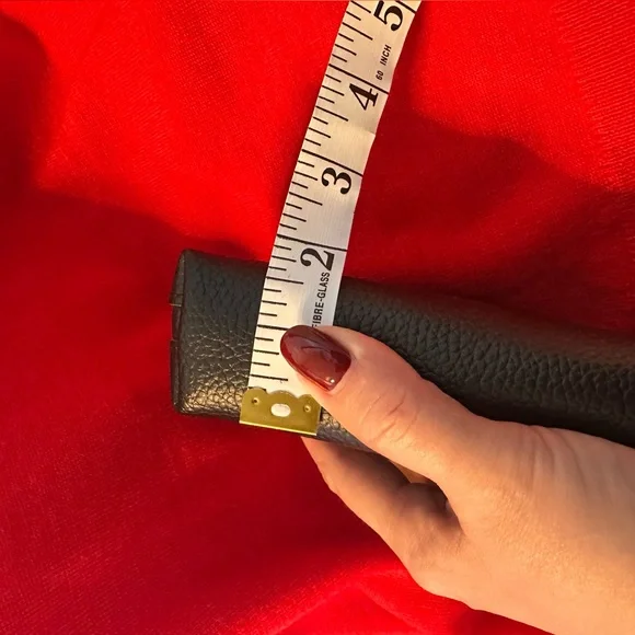 The White Company London Black Amenity Bag - Picture 8 of 8